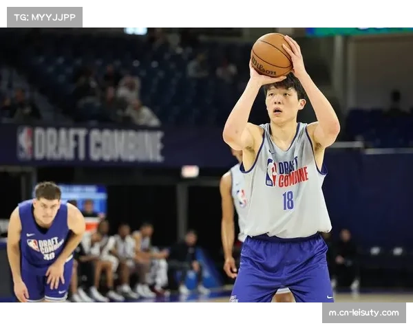 杨瀚森期待开拓者战胜勇士 力争尽快恢复竞技状态